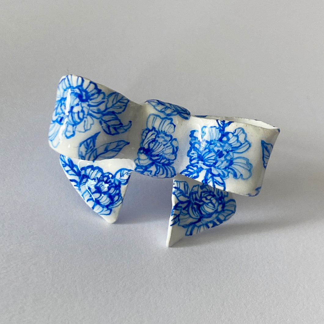 Bow Ring - Peony Pattern