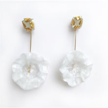 Load image into Gallery viewer, Flowerness Earrings