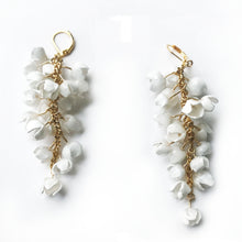 Load image into Gallery viewer, Wisteria Earrings