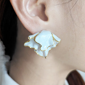 Fish Fin Flower Earrings