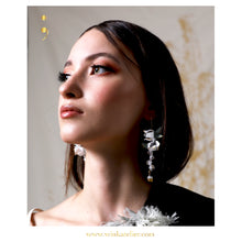 Load image into Gallery viewer, Long Roses Earrings